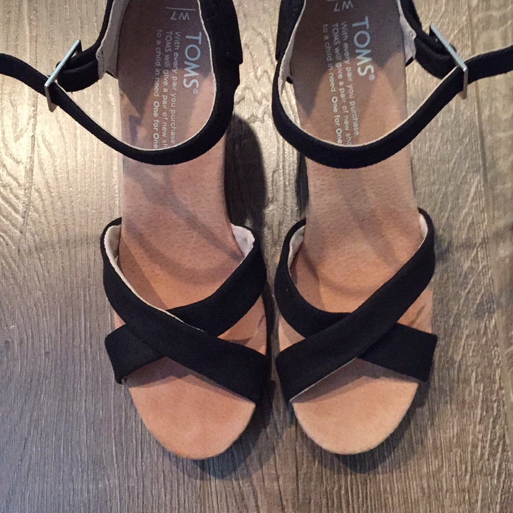 Toms Wedge Fabric Sandals in Black Size 7 US
